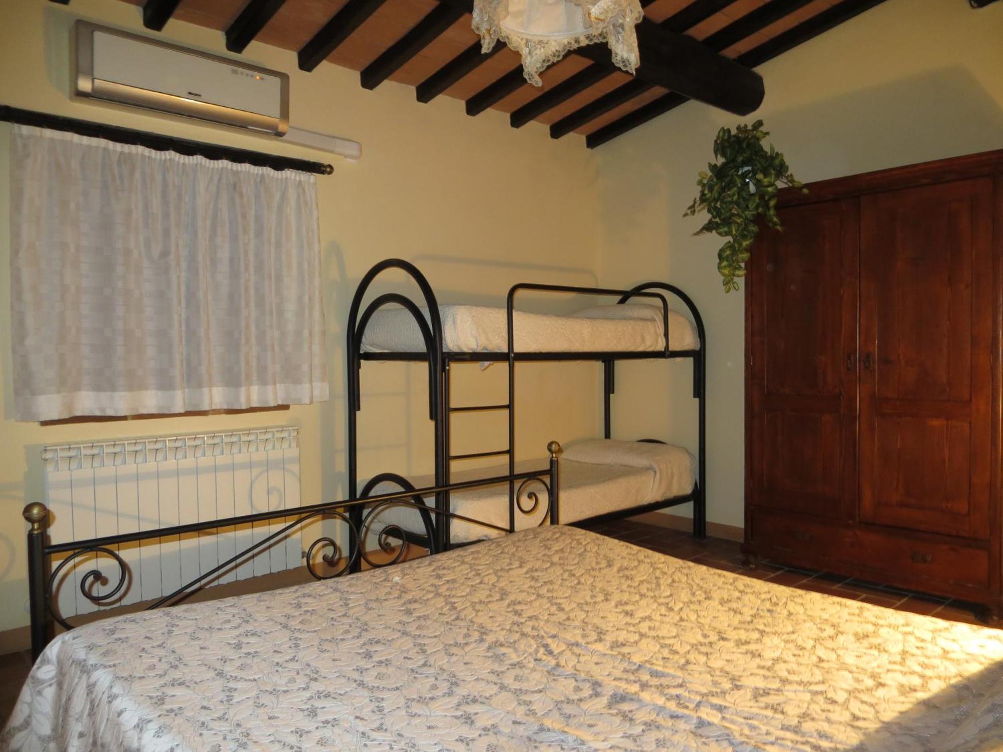 Agriturismo Casale Delle Lucrezie Тоди Экстерьер фото