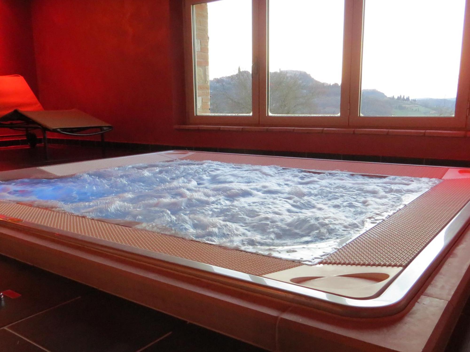 Agriturismo Casale Delle Lucrezie Тоди Экстерьер фото